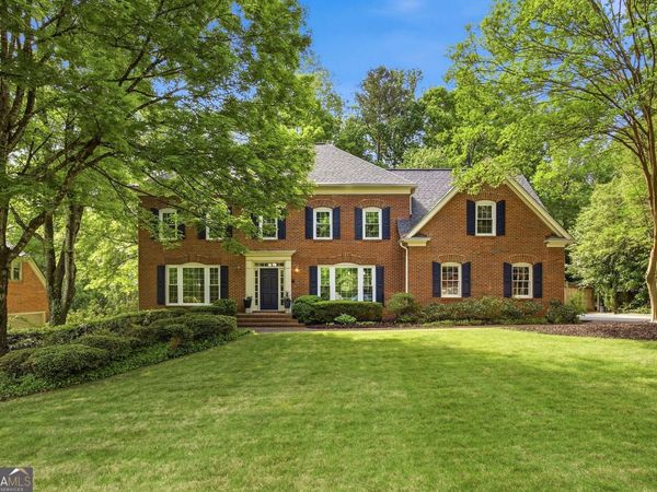 7525 S Spalding Lake Drive, Sandy Springs, GA 30350