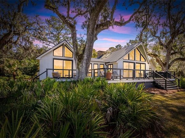 6201 Frederica Road , St. Simons Island, GA 31522