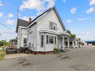 616 Centre, Brockton, MA 02302