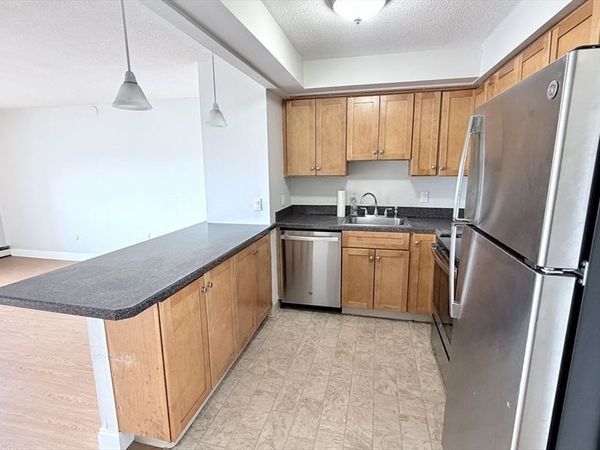 1025 Hancock St, Unit 10 B, Quincy, MA 02169