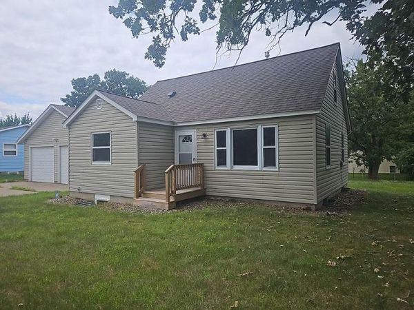 1131 80th Avenue NE, Spring Lake Park, MN 55432