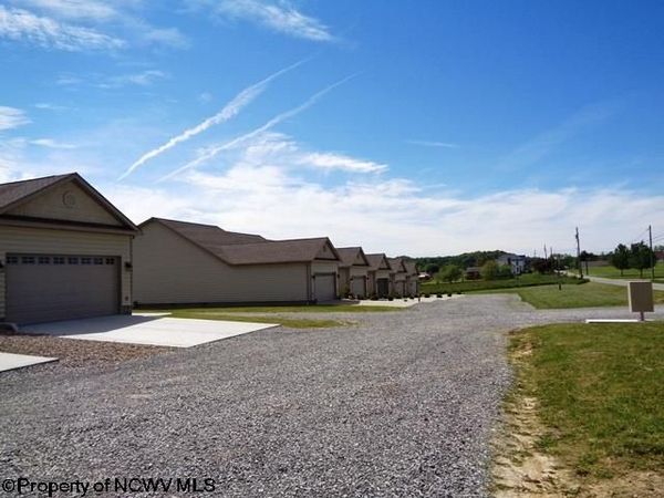 75 Easy Street, Buckhannon, WV 26201