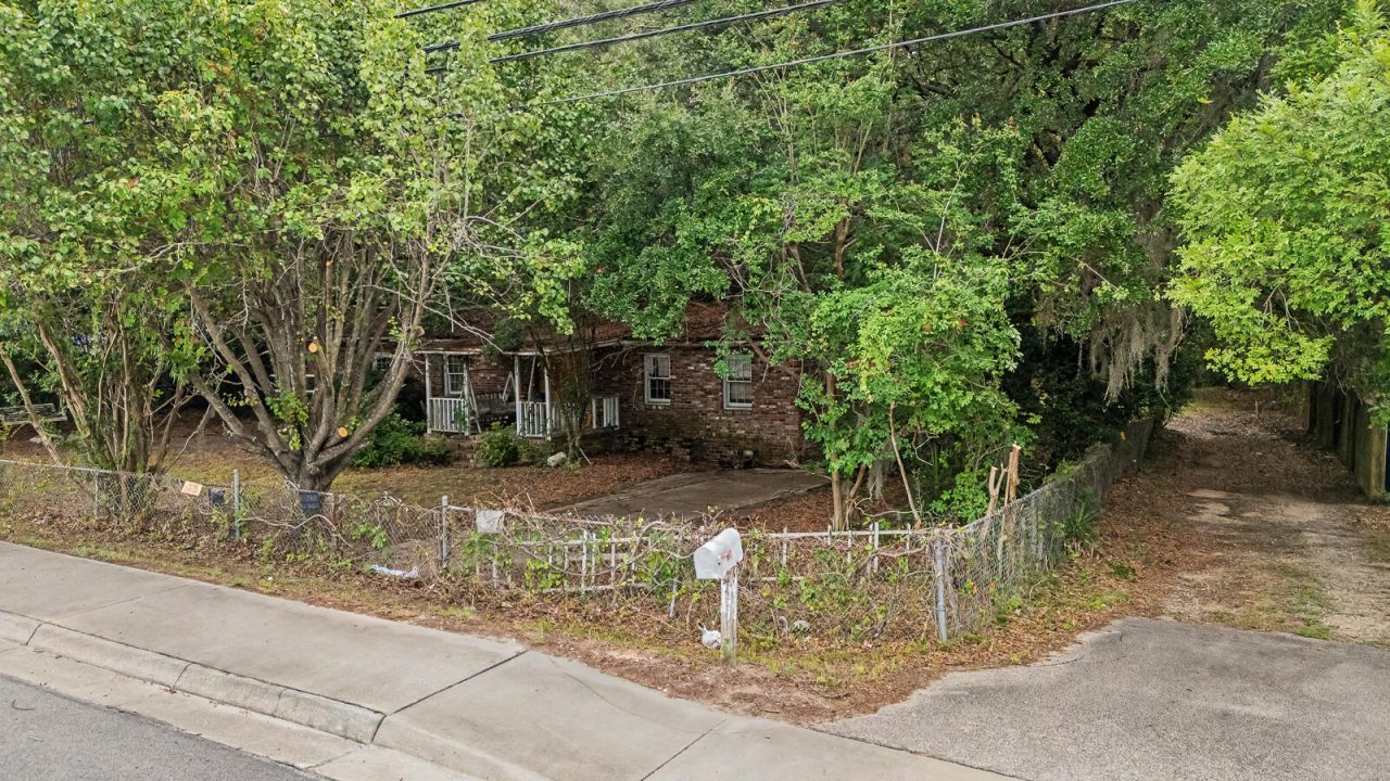 215 Old Trolley Road  Photo 5