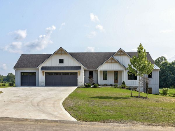 10756 Windward Avenue SW, Byron Center, MI 49315