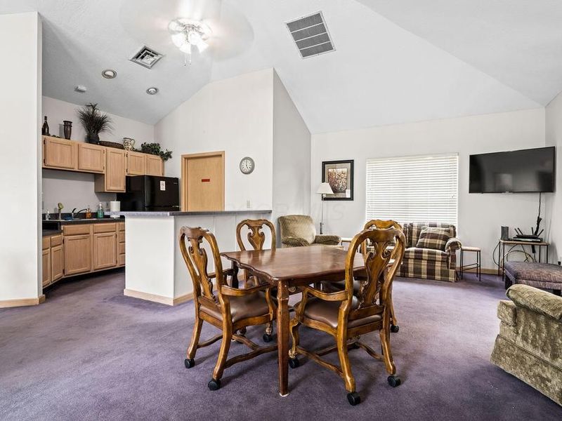 1275 Villa Oaks Court, Columbus, OH 43230 Photo 25