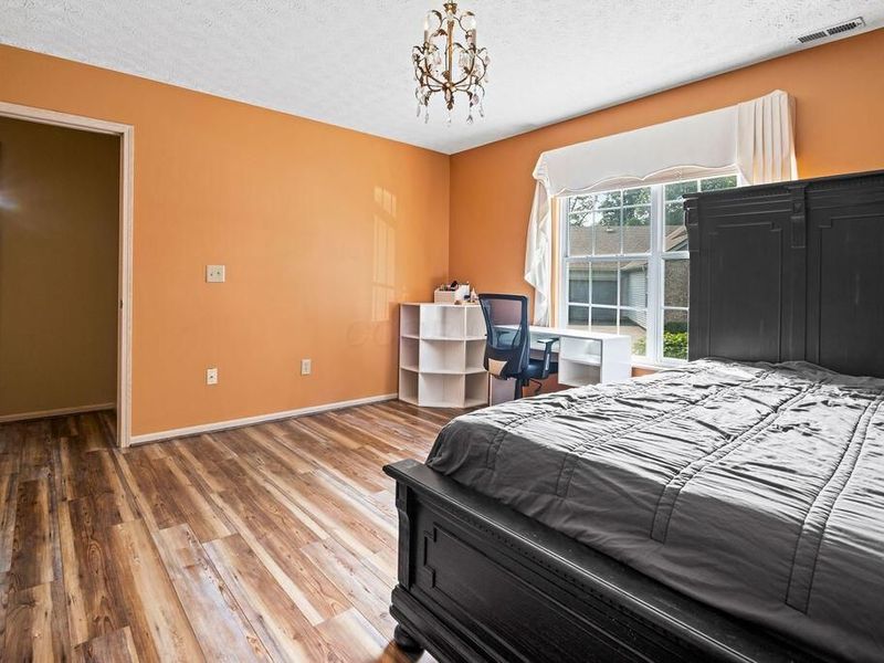 1275 Villa Oaks Court, Columbus, OH 43230 Photo 8