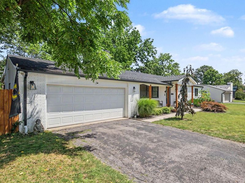 2124 Shoreham Road , Columbus, OH 43220 Photo 4