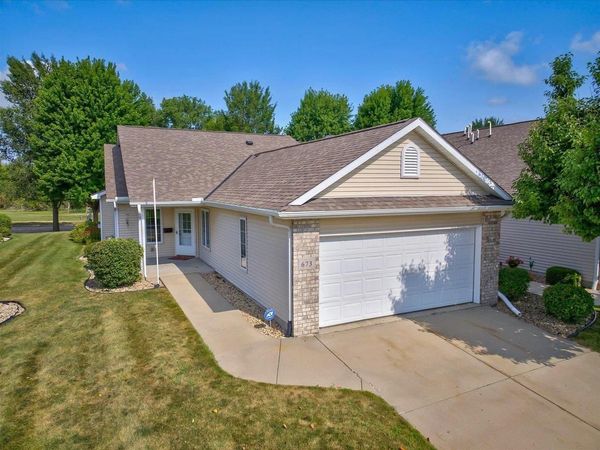 673 Springbrook Circle, Unit 65, Deforest, WI 53532