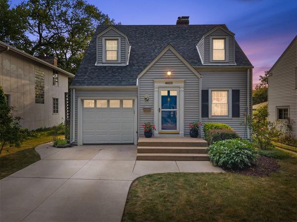 4623 N Idlewild AVENUE, Whitefish Bay, WI 53211