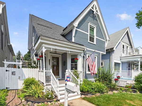 3463 N Bartlett AVENUE, Milwaukee, WI 53211