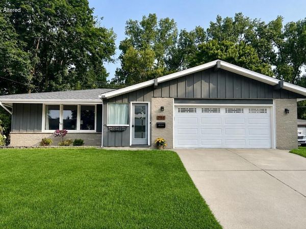 2154 Empire DRIVE, Waukesha, WI 53186