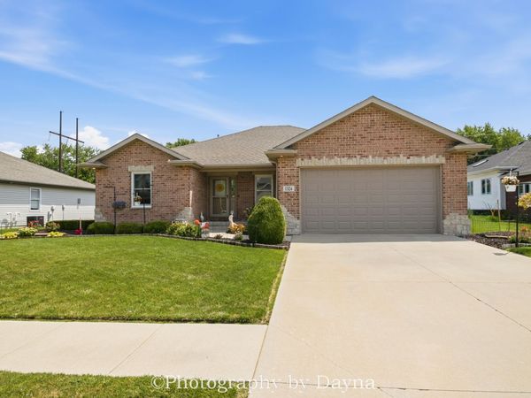 1324 Eagle Bluff Drive , Bourbonnais, IL 60914