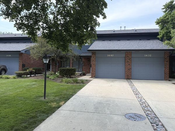 1440 Blackburn Street , Wheaton, IL 60189