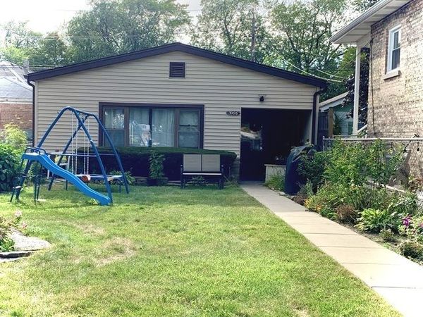 3006 N Natoma Avenue, Chicago, IL 60634