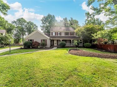 6993 Deer Path, Olmsted Twp, OH 44138