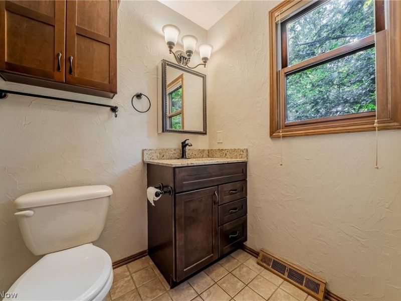 6993 Deer Path, Olmsted Township, OH 44138 Photo 20