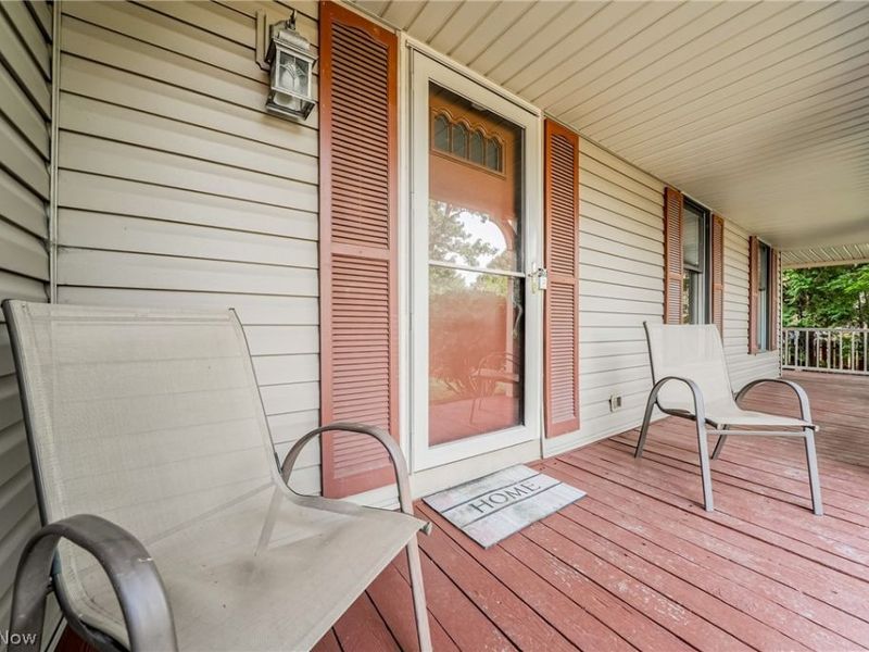 6993 Deer Path, Olmsted Township, OH 44138 Photo 4