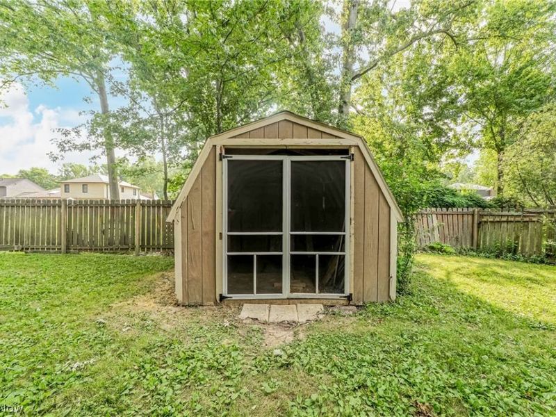 6993 Deer Path, Olmsted Township, OH 44138 Photo 47