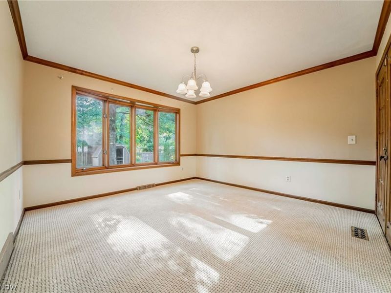 6993 Deer Path, Olmsted Township, OH 44138 Photo 9