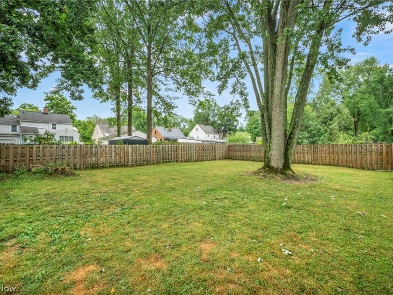 5528 Huron Road, Lyndhurst, OH 44124 Photo 17