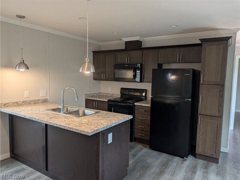 230 Edgecliff Circle W, Unit 47, Elyria, OH 44035 Photo 4