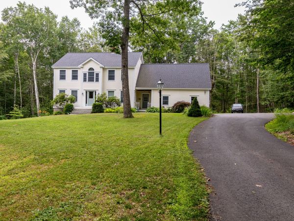 2 Summit Terrace , Falmouth, ME 04105