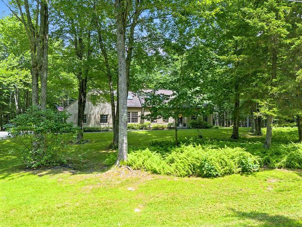 31 Pheasant Run Road , Belgrade, ME 04917