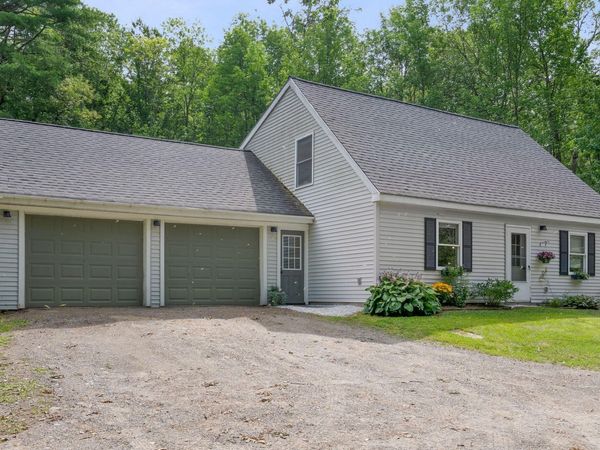 31 Station Hill Road , Vassalboro, ME 04989