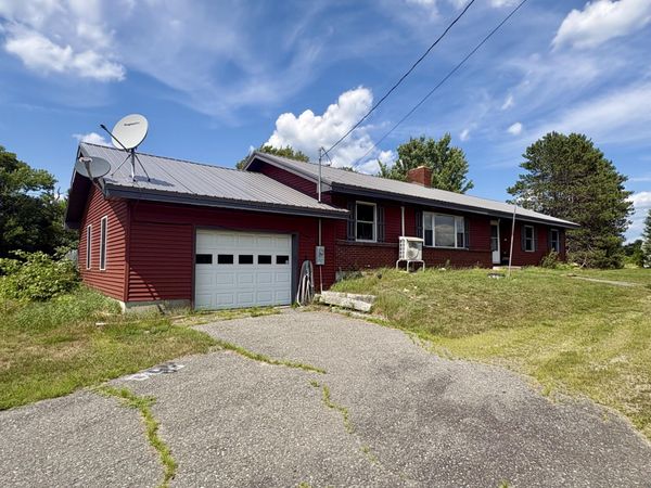 219 River Road , Maxfield, ME 04453