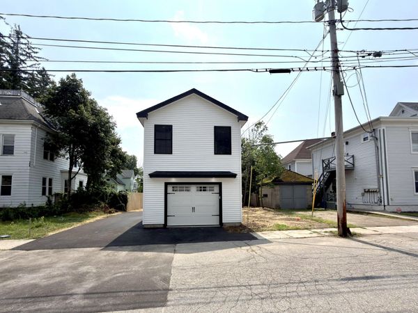 1 Pleasent Avenue , Sanford, ME 04083
