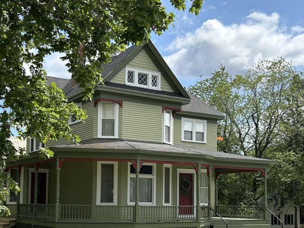 51 Broadway Street , Baileyville, ME 04694
