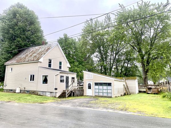 5 West Street , Fairfield, ME 04937