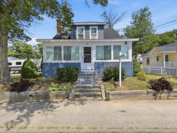 94 Saco Avenue , Old Orchard Beach, ME 04064