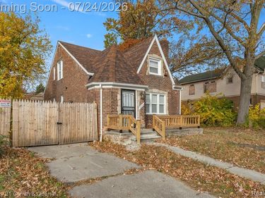 16509 Woodingham Drive, Detroit, Mi 48221