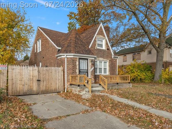 16509 Woodingham Drive, Detroit, MI 48221