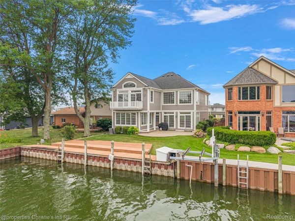 31975 Riverdale Street, Harrison Township, Mi 48045