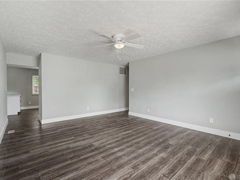 4721 Baldwin Hills Drive, Englewood, OH 45322 Photo 10