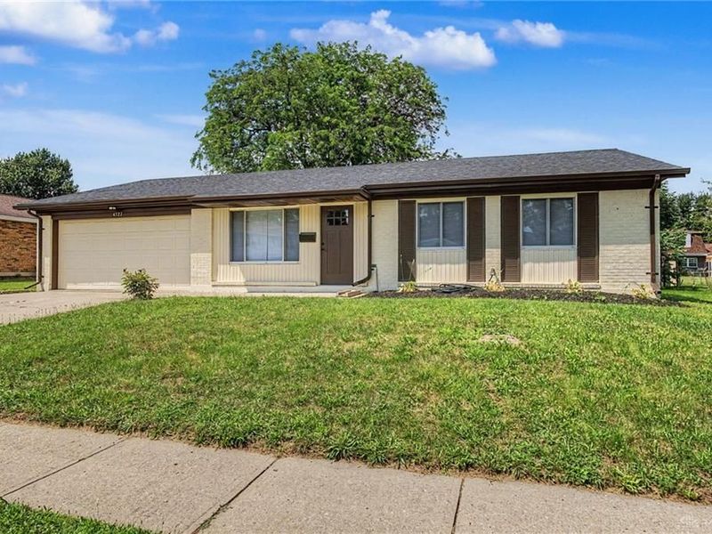 4721 Baldwin Hills Drive, Englewood, OH 45322 Photo 3
