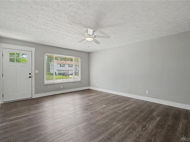 4721 Baldwin Hills Drive, Englewood, OH 45322 Photo 8