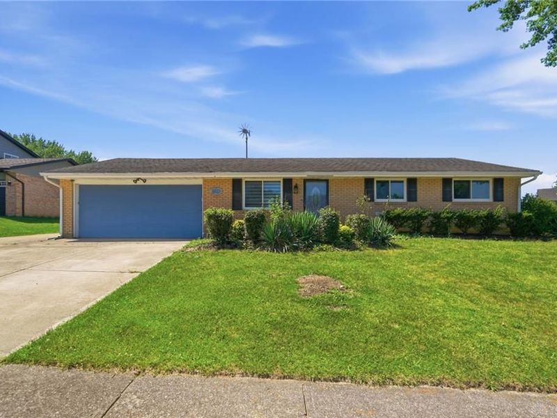 4922 Stoneyview Court, Huber Heights, OH 45424 Photo 2