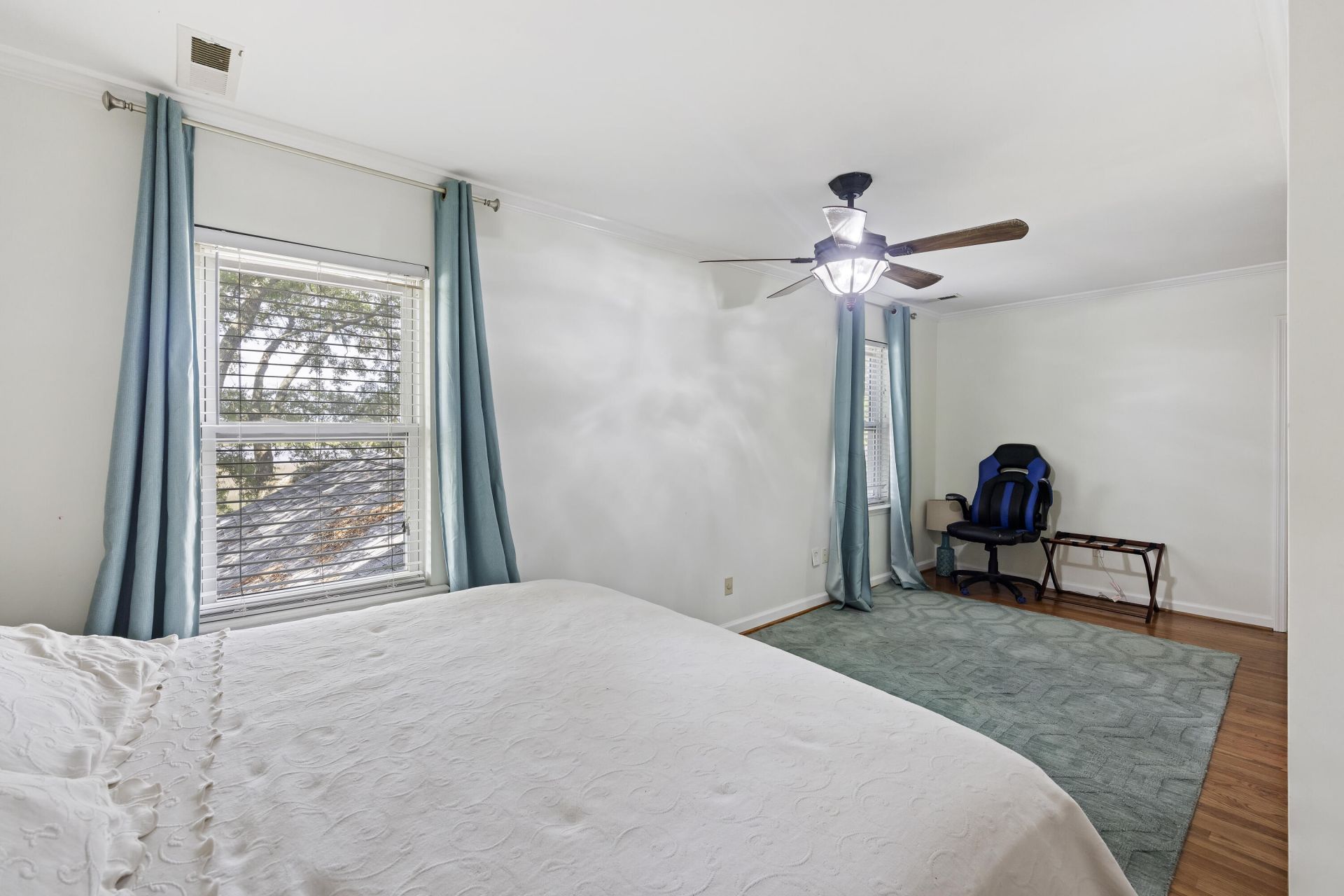5703 Saint Angela Drive Photo 27
