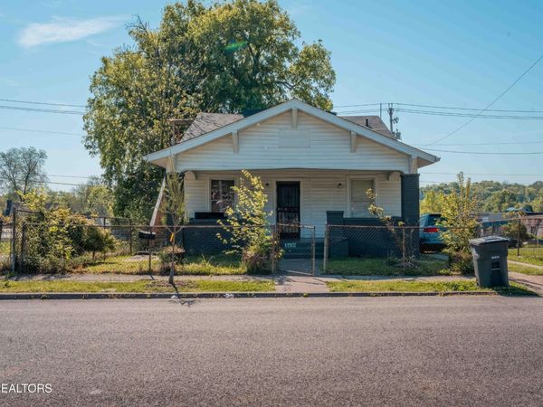 2430 Parkview Ave , Knoxville, TN 37917