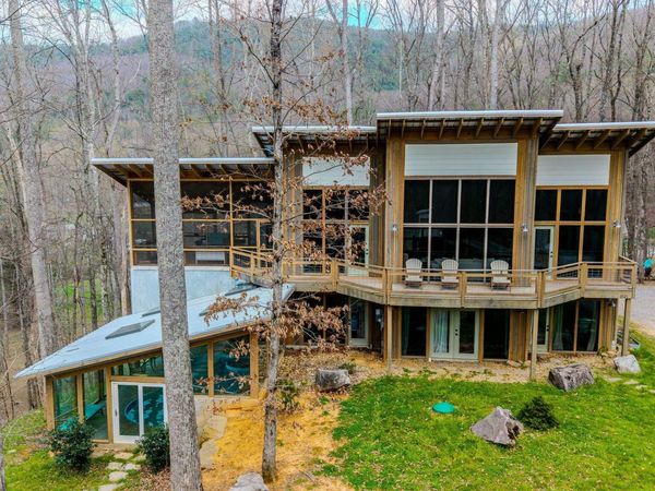 3721 Clabo Mountain Lane, Sevierville, TN 37862