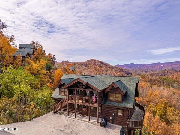922 Black Bear Cub Way , Sevierville, TN 37862
