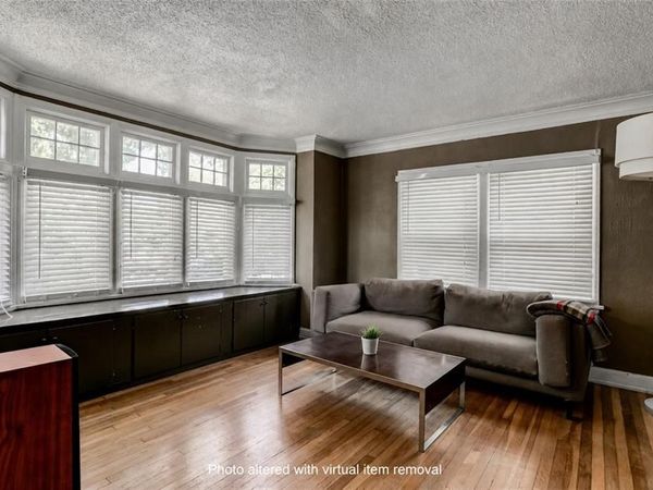 7421 Forest Avenue, Kansas City, MO 64131