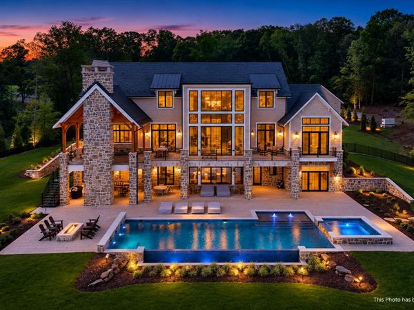 6189 Scruggs RD , Moneta, VA 24121