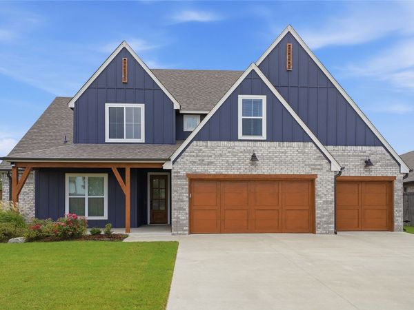 14229 S College Avenue , Bixby, OK 74008