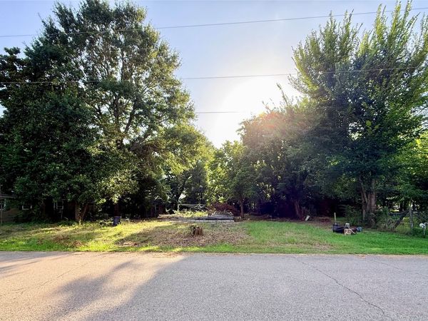 117 NW I Street , Antlers, OK 74523