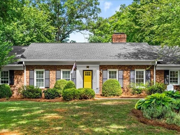 802 Kemp Road W, Greensboro, NC 27410