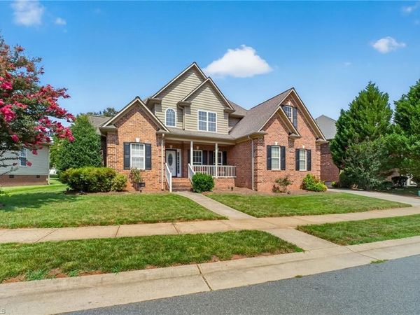 3033 Cameron Village Court , Winston-Salem, NC 27193